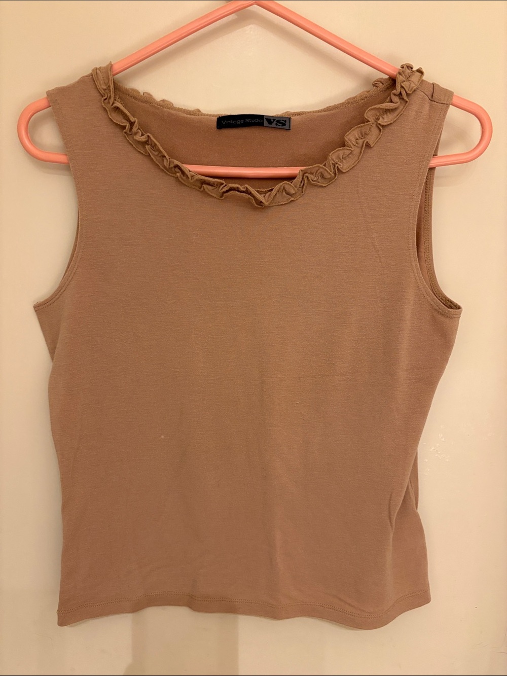 Vintage Style Sleeveless Tank Top with Ruffle Neck in Tan